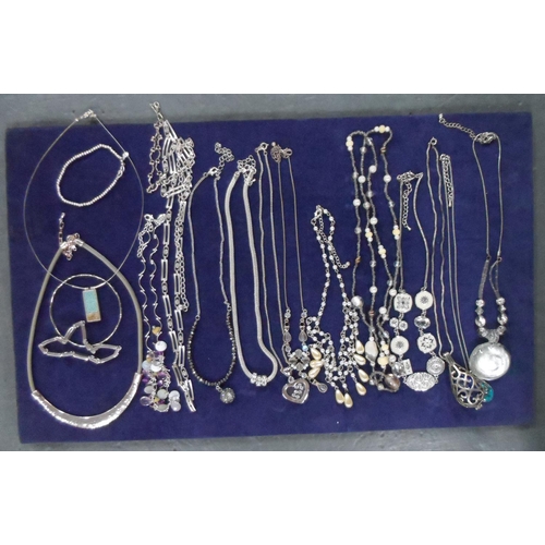 68 - Two trays of good quality costume jewellery including silver coloured necklaces & colourful bead exa... 