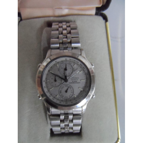 108 - Vintage gents cased Citizen Chronograh wristwatch complete with papers