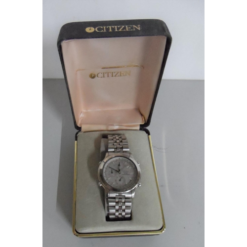 108 - Vintage gents cased Citizen Chronograh wristwatch complete with papers