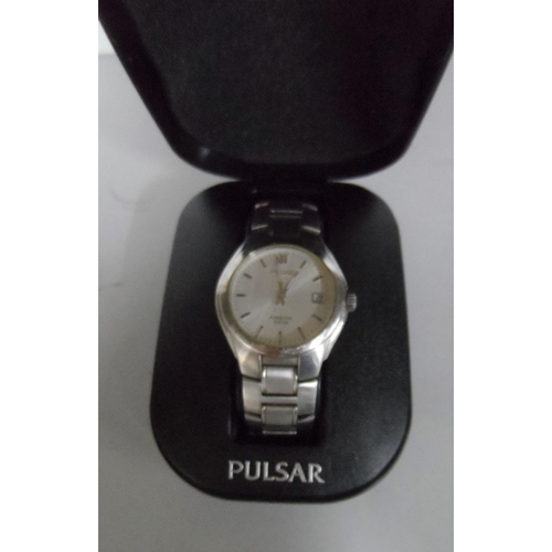 99 - Vintage gents cased Pulsar 