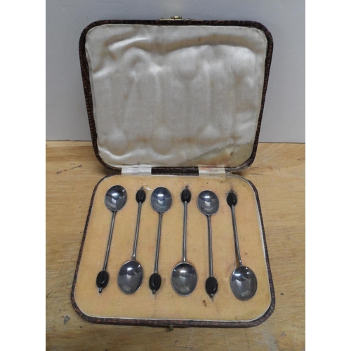 45 - Cased set of Edwardian silver bean spoons,

30 grams