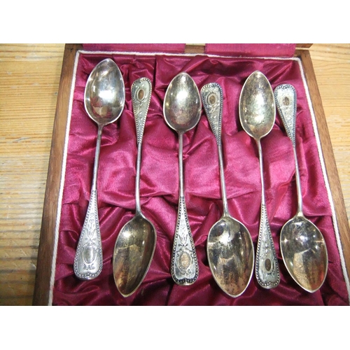 8 - Set of 6 continental silver teaspoons (.800) in a wooden case