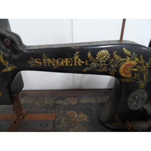 50 - Antique, hand-driven Singer sewing machine together with a copper coal bucket and brass toasting for... 