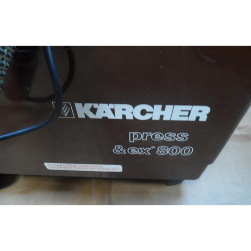 627 - Karcher carpet/upholstery cleaner