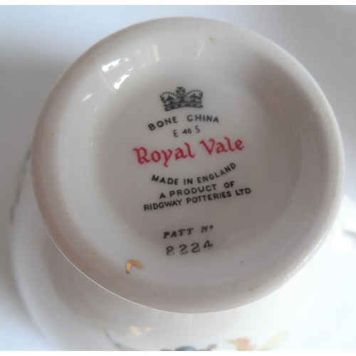 519 - Royal Vale part China tea set (pattern number 8224)