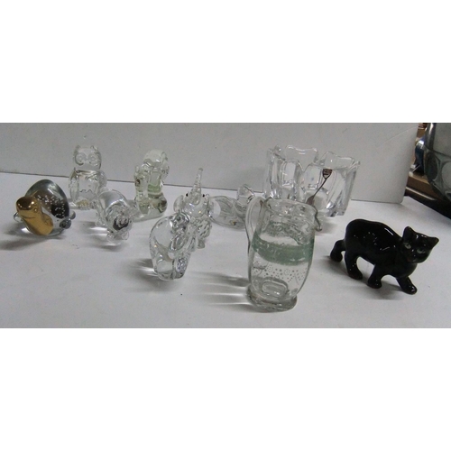 529 - collection of various glass/ceramic paperweights etc