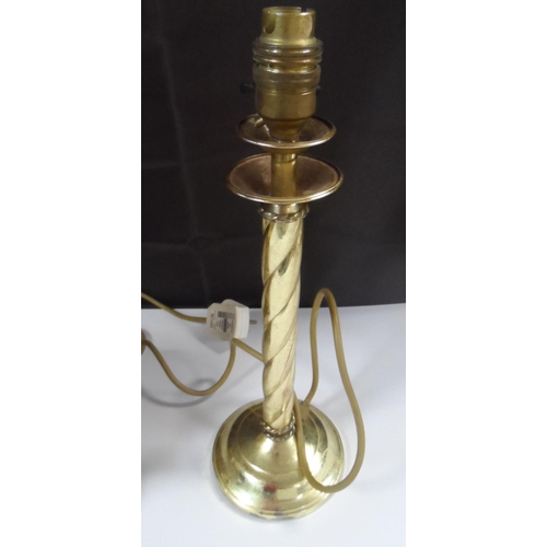 132 - Two vintage brass table lamps (2)