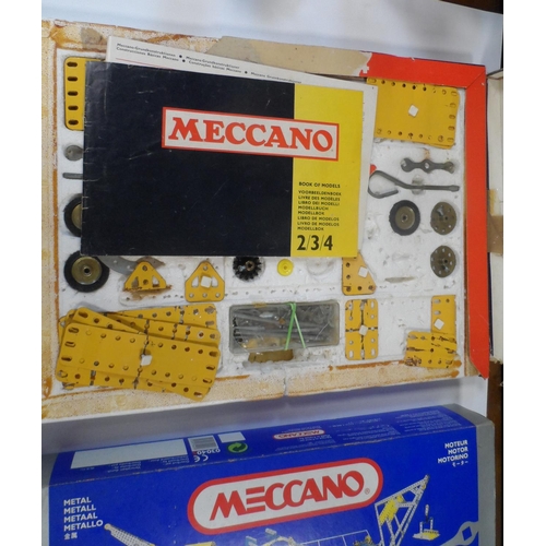 134 - Two old boxed, Meccano sets (2)