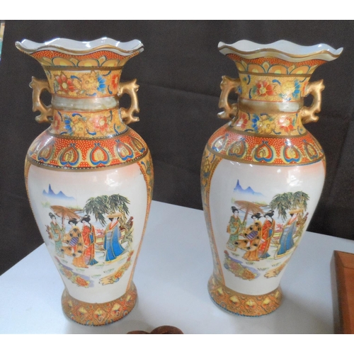 238 - Collection of items to include pair of vases, wooden European wall plaques etc (Qty)