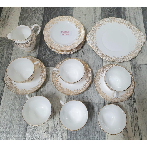 95 - Roslyn china, part vintage tea service