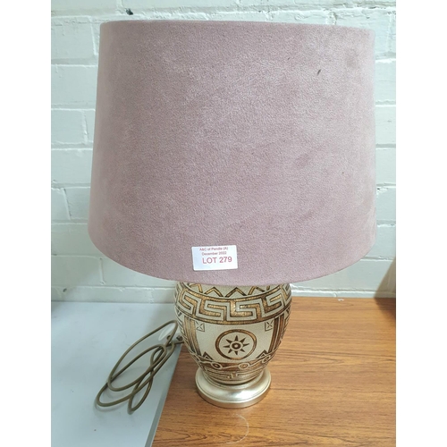 279 - Fine quality ceramic table lamp with shade