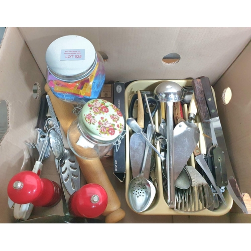 525 - Box full of kitchenware (Qty)