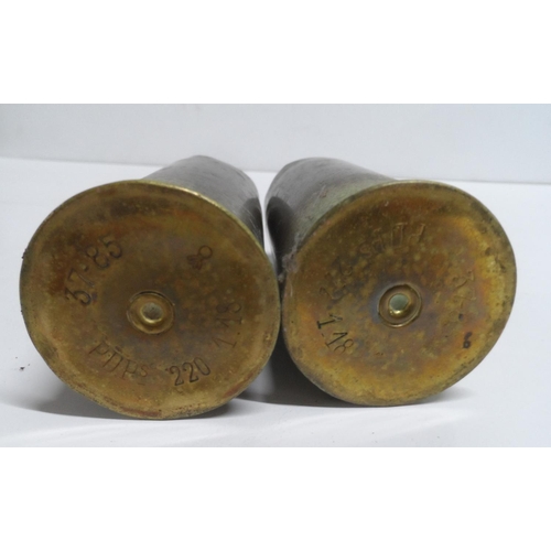 748 - Two WW1 shell casings (2)