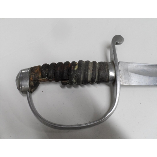 795 - Antique short-sword with snake-skin handle