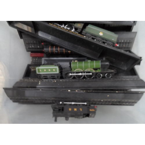 868 - Box full of train models, various makes (Qty)