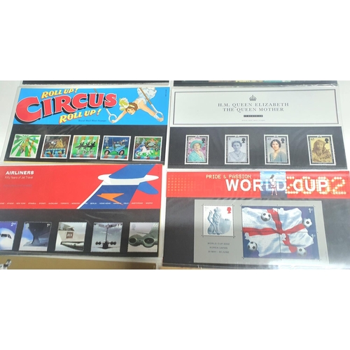 889 - GB 2002 stamp sets (15)