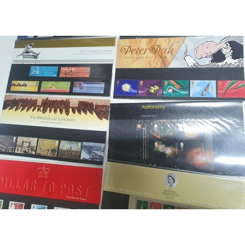 889 - GB 2002 stamp sets (15)