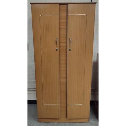 1158 - CWS Enfield, vintage single wardrobe