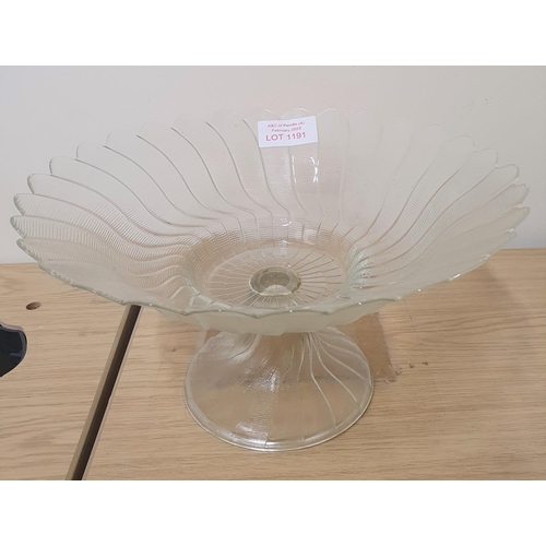 1191 - Large early 20thC Art Deco style press glass pedestal fruit bowl