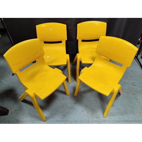 482 - Four children's stackable chairs together with two vintage children's chairs and another (7)