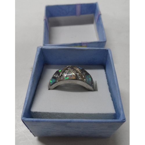 62 - Silver 925 ring with unusually cut triangular Opals