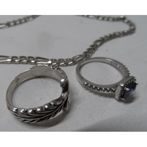 77 - Four silver rings together with a silver flat-link necklace and a Titanium wedding ring (6)