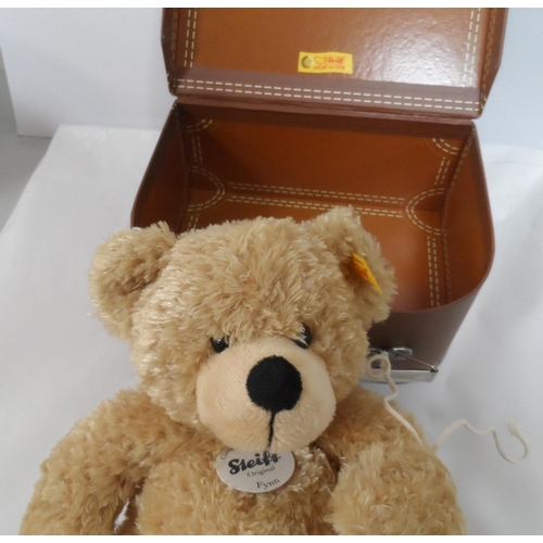 112 - As new, Steiff teddy bear in its box, depicted as a suitcase