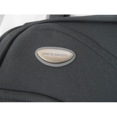 143 - Pierre Cardin, as new, computer bag