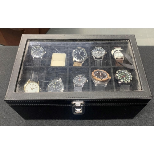 62 - Watch box with 16 gents wristwatches