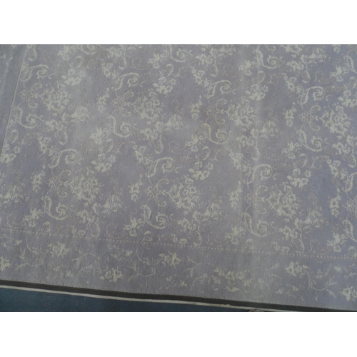 145 - Large Laura Ashley rug,

110 x 170 cm