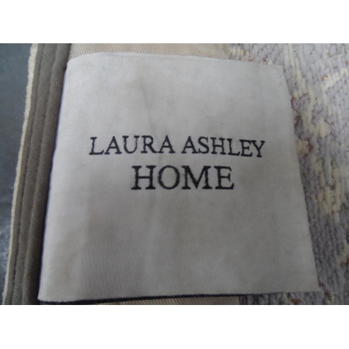 145 - Large Laura Ashley rug,

110 x 170 cm