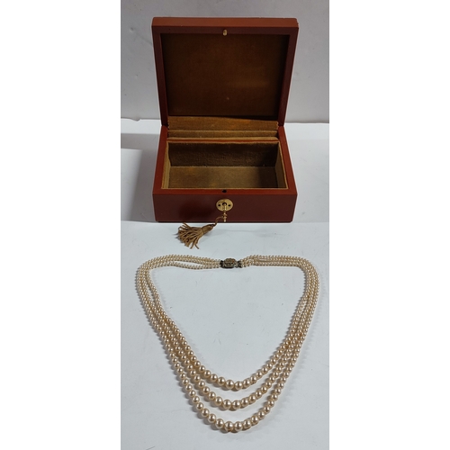 54 - Vintage Lotus pearl necklace and a jewellery box (2)