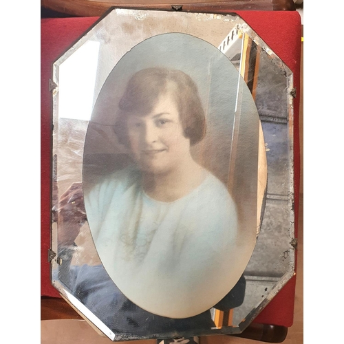 291 - Small Edwardian octagonal mirror with an image of a gilt together with another small framed mirror (... 