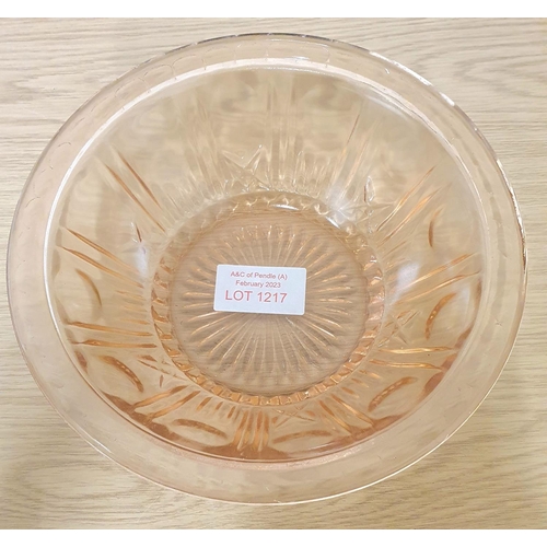 1217 - Fine quality, light orange tinted, early 20thC, Art Deco glass fruit bowl