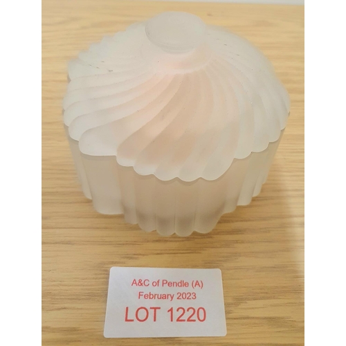 Lot 1220      