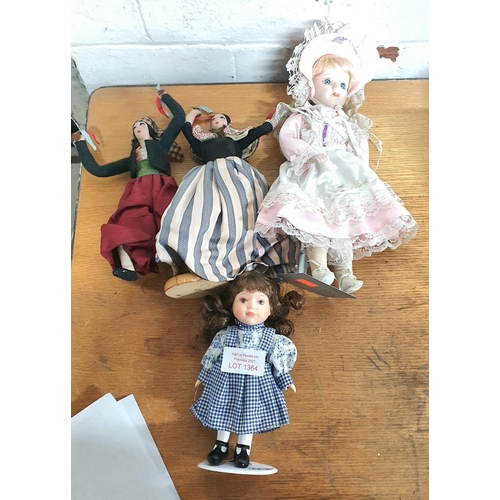 1364 - Collection of dolls