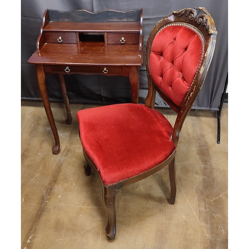 643 - Small desk and a mid-century chair (2)