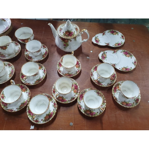 117 - Large quantity of Royal Albert 