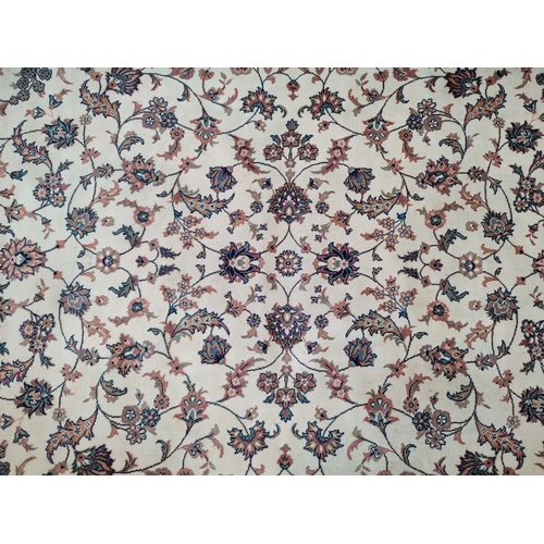 119 - Fine quality, Persian style carpet

240 x 165cm