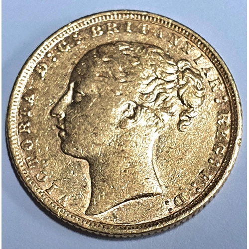 48 - Queen Victoria young head 1871 sovereign