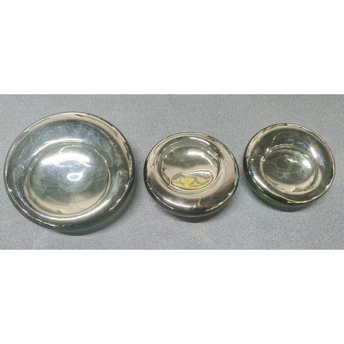 84 - Holmegaard Art glass, 1950s/60s Smokey gray glass disk bowls, all signed by Per Lutken & numbered to... 