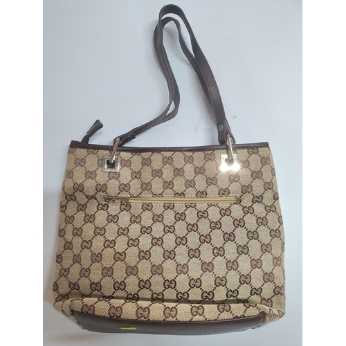 80 - Gucci, as new, ladies handbag