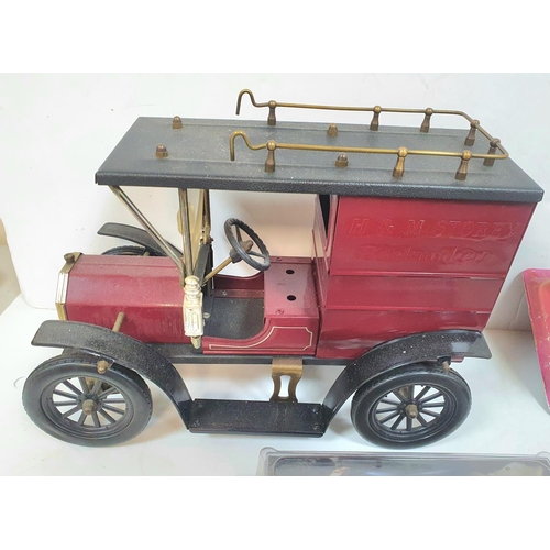 101 - Model and display trains, cars and motorbikes (Qty)