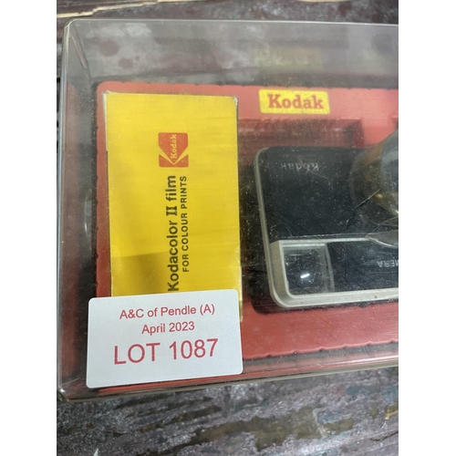 1087 - Boxed Kodak Instamatic camera with film