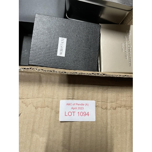 1094 - Box of watch boxes (Qty)