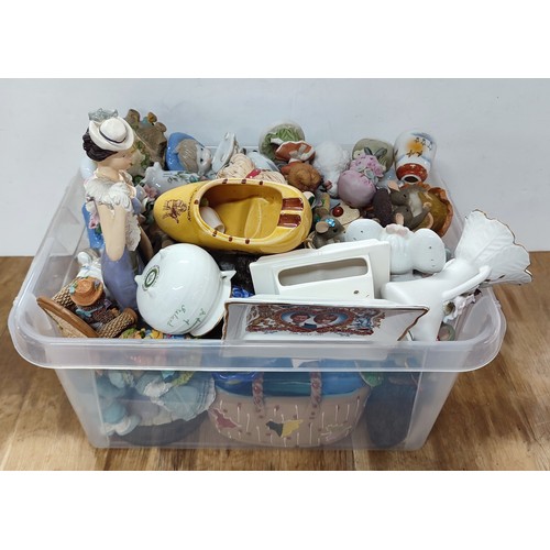 484 - Large collection of various figurines etc. (Qty)