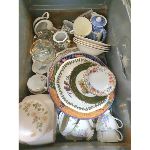 1279 - large quantity of ceramics