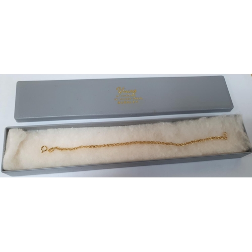 78 - 9ct yellow gold inter-linked bracelet in presentation case,

2.5 grams            18cm long