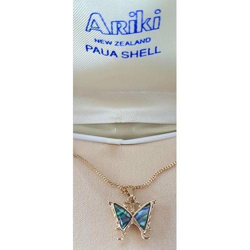 59 - Nine boxed, as new, Ariki of New Zealand, Paula shell jewellery on gilt metal chains, all in their p... 