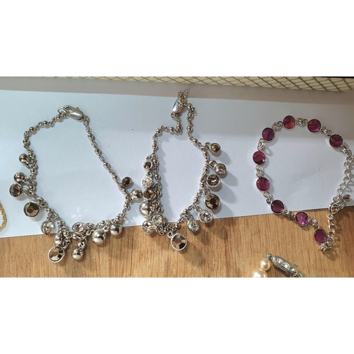 69 - Large quantity of good quality boxed vintage and modern costume jewellery including a silver bracele... 